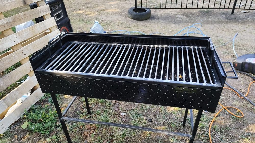 Grătare din fier forjat – realizate manual, la comandă!