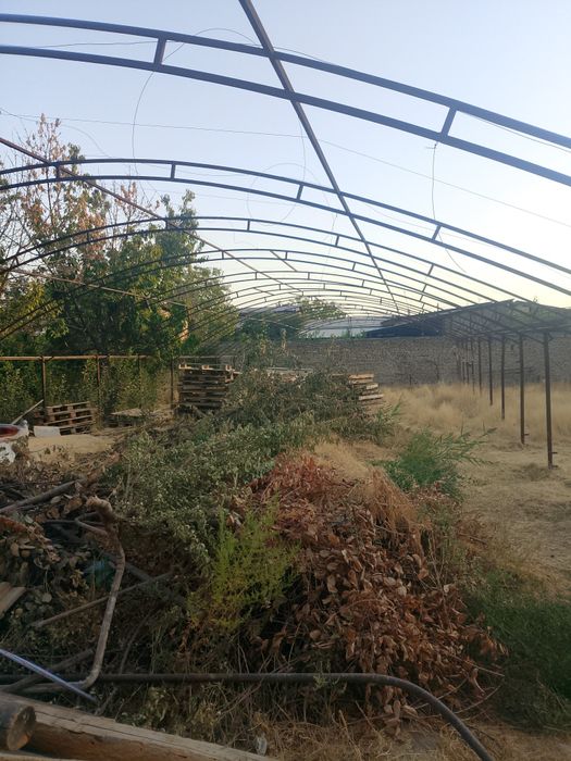 Parnik temiri sotiladi.