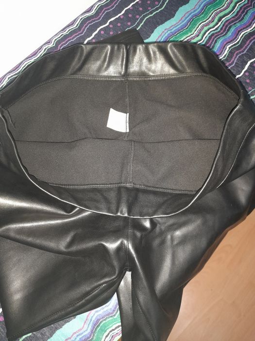 Vand pantaloni imitatie piele caldurosi