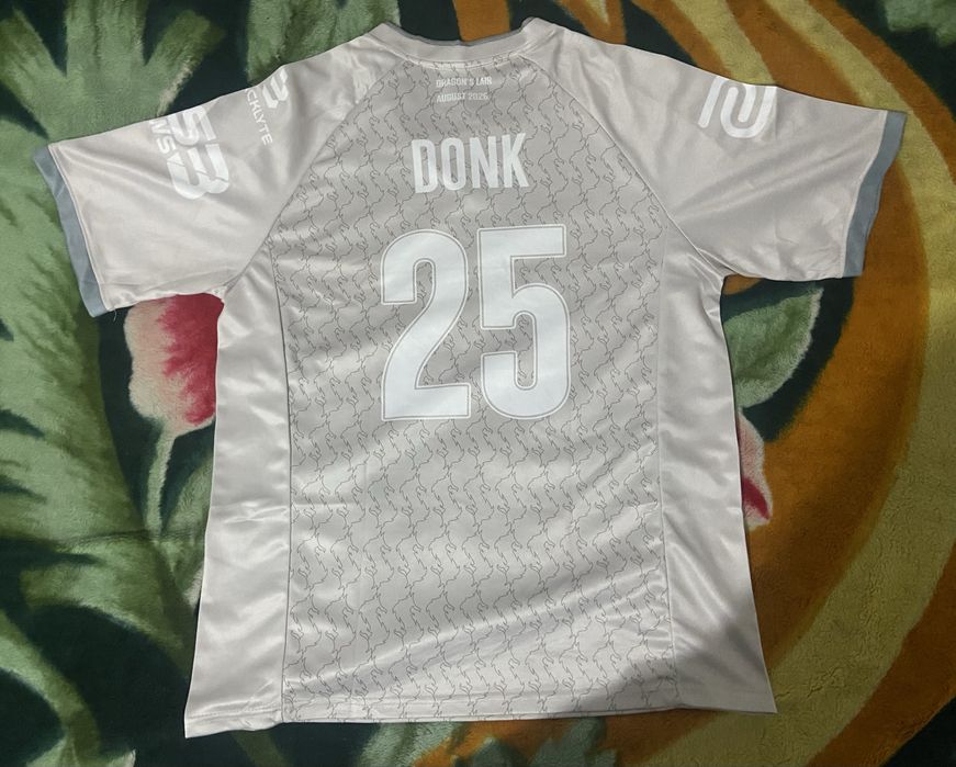 продам футболку team spirit