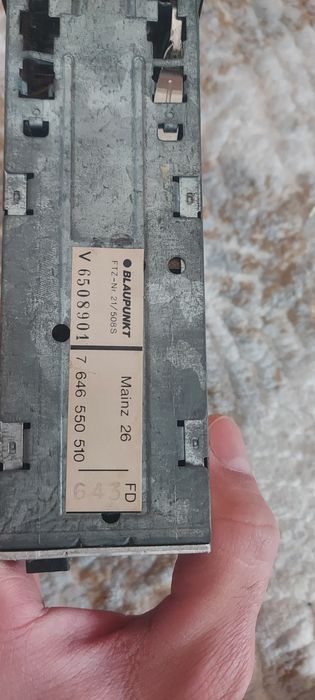 Blaupunkt Mainz 26 este un radio auto clasic (vintage) cu casetofon