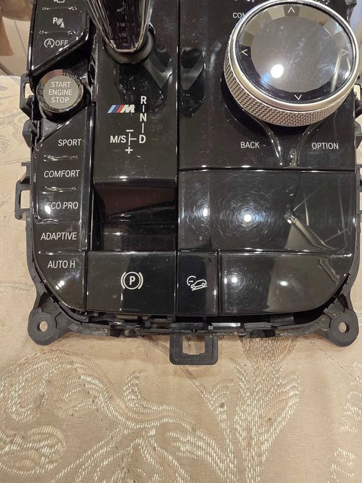 Bmw x6 G06 скоростен лост и цяла конзола