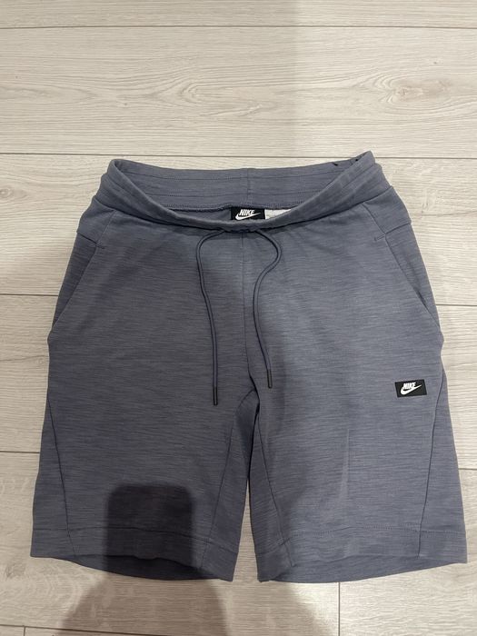 Къси панталони NIKE