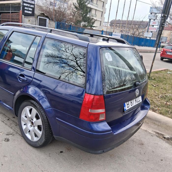 Vw Golf 4x4  clima tempomat navi scaune calde carlig remorcare