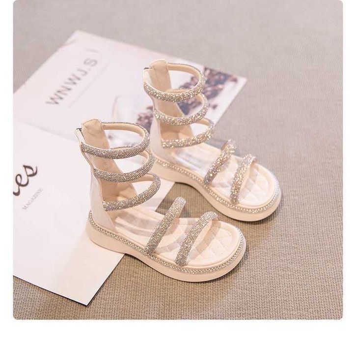 новые  детские  бсоножки