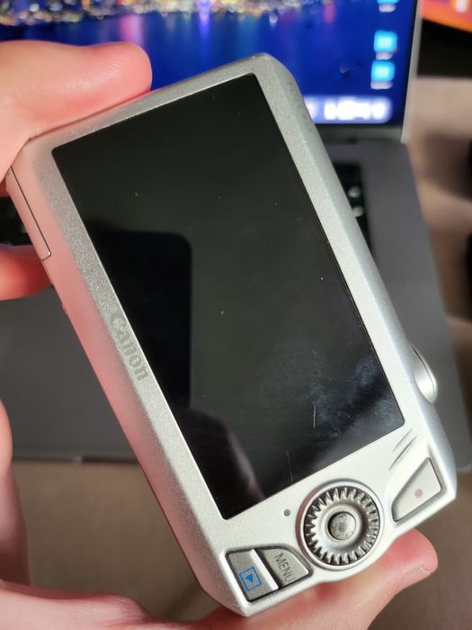 Canon Ixus 1000 HS отличен