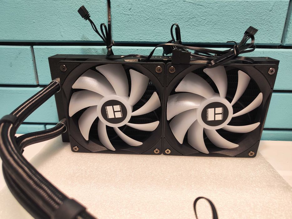 Thermalright AQUA ELITE 240 V3 водно CPU охлаждане AIO
