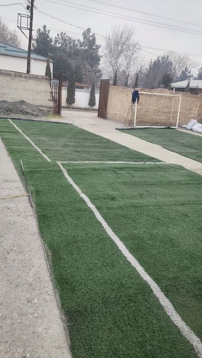 Suniy gazon rabochiy