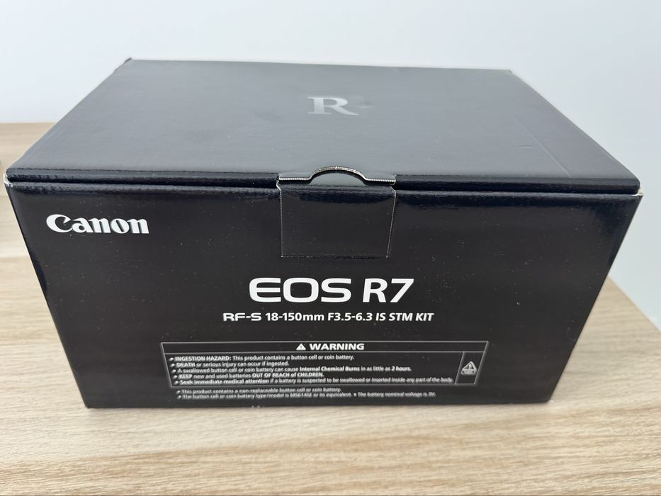 Canon EOS R7 RF-S18-150mm F3.5-6.3 IS STM Lens Kit, Mirrorless