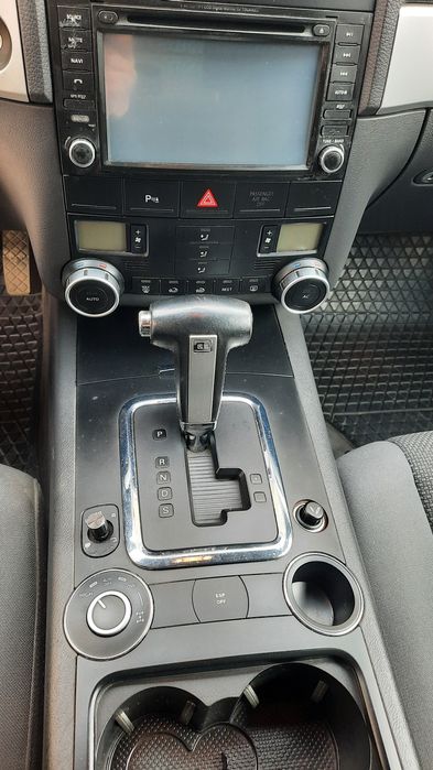 VOLKSWAGEN Touareg 2008 — imagine 4
