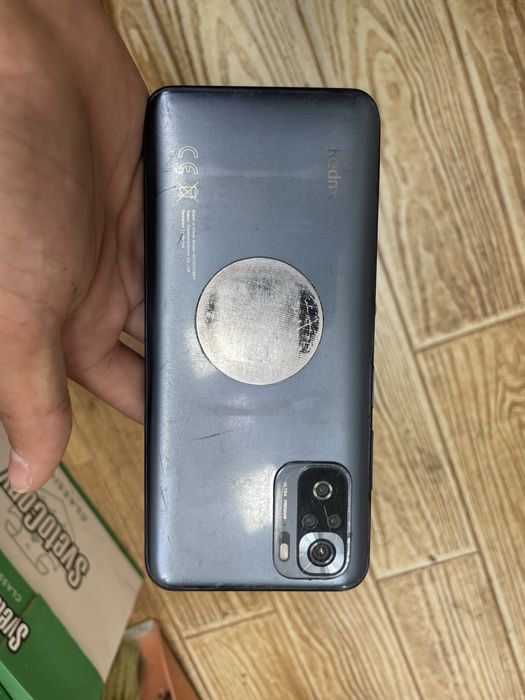 Redmi not 10  8,128 holat ortacha bita aybi ekran quylgan