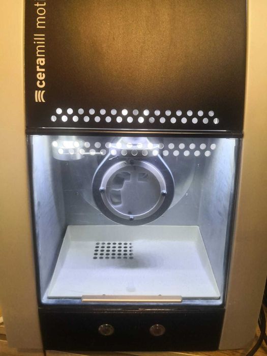 CAD CAM Ceramill Motion Masina frezat Amann Girrbach