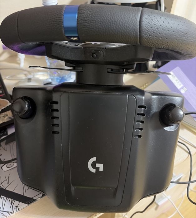 Игровой руль Logitech G923 TRUEFORCE+КПП+Педали