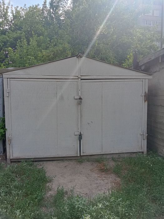 Продам металлический гараж.
