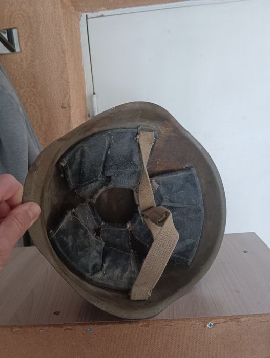 Продам каску.  .