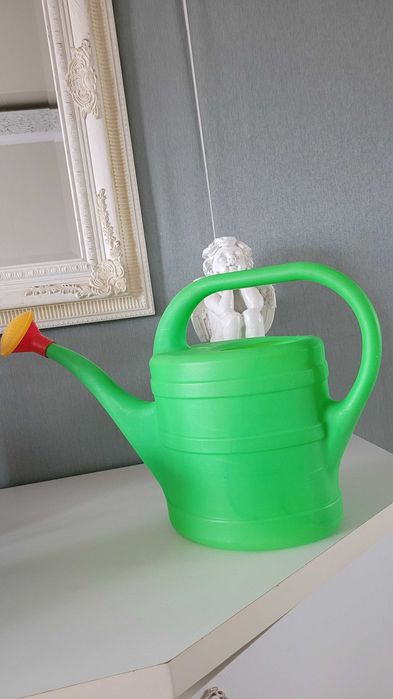 Продам лейку и лукошко