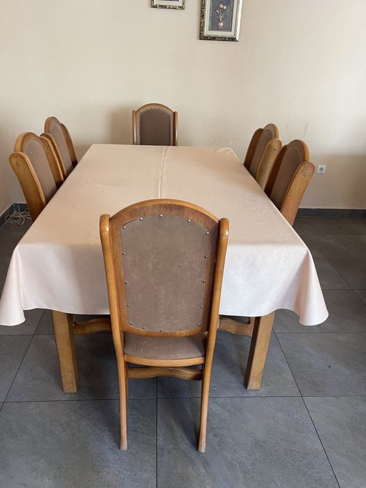 Mese si scaune de restaurant lemn masiv