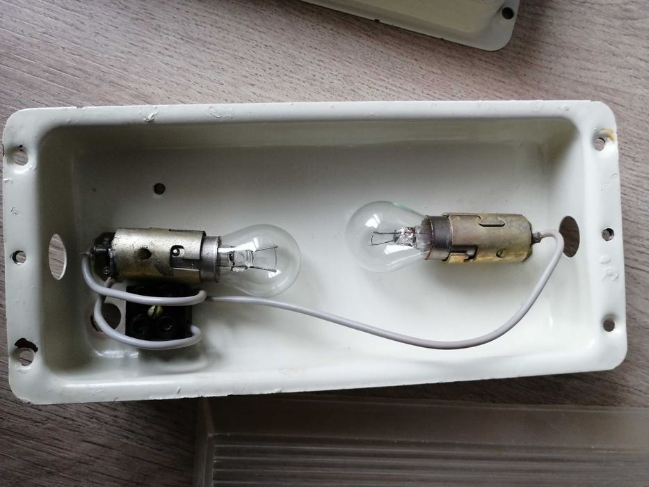 Плафони 6/12/24V, 2x15W