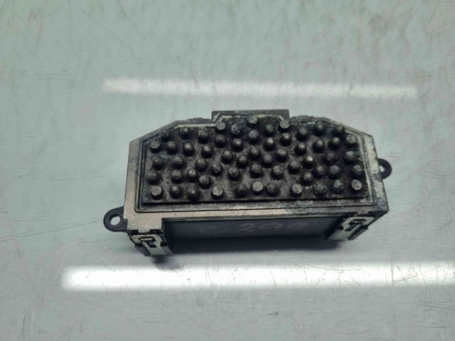 Releu  AUDI A5 (8T3) [Fabr 2007-2015] 8K0820521B