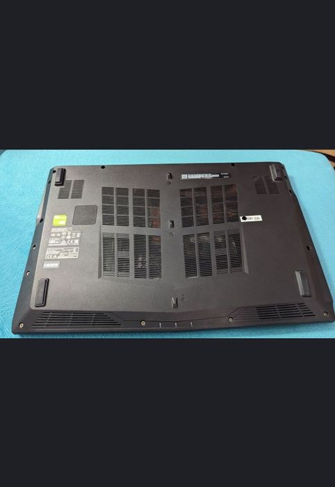 Laptop gaming cu racire activa MSI PL62 7RC