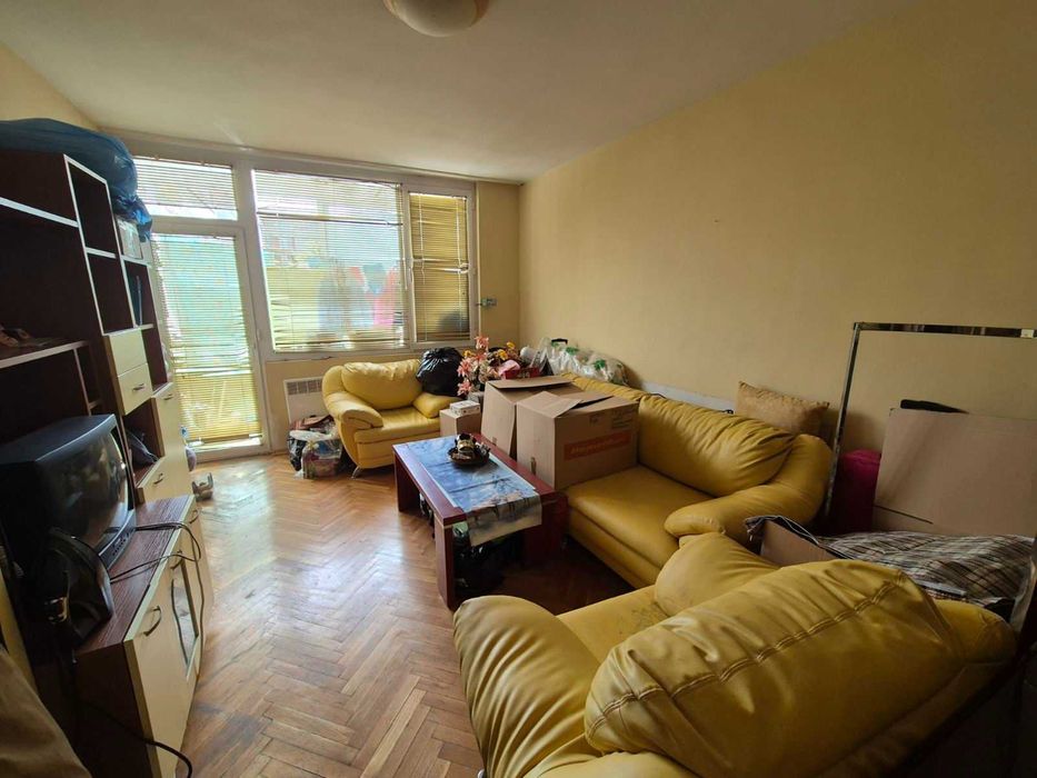 Продава се Четиристаен апартамент в Варна, Център - 87 кв.м за 2472 €/кв.м - Снимка #9