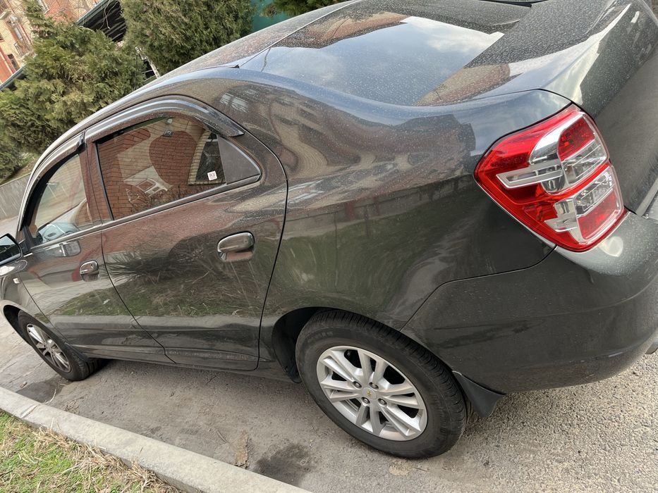 Поодам свою машину кобальт 7800 пробег А/к