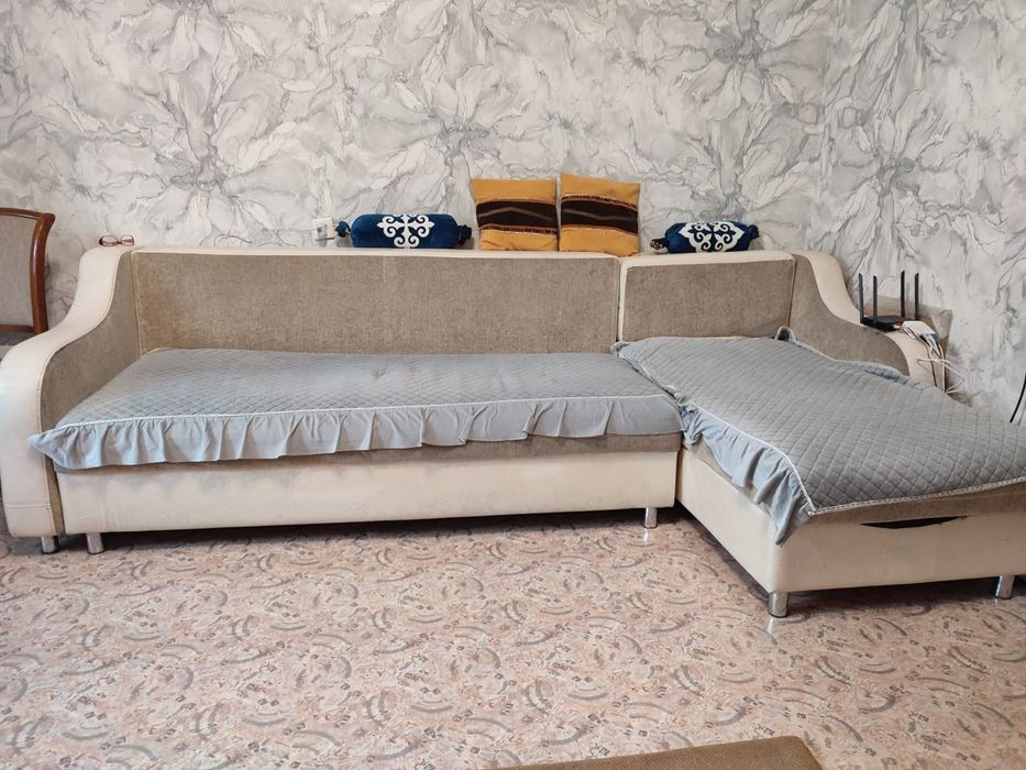Срочно продам диван