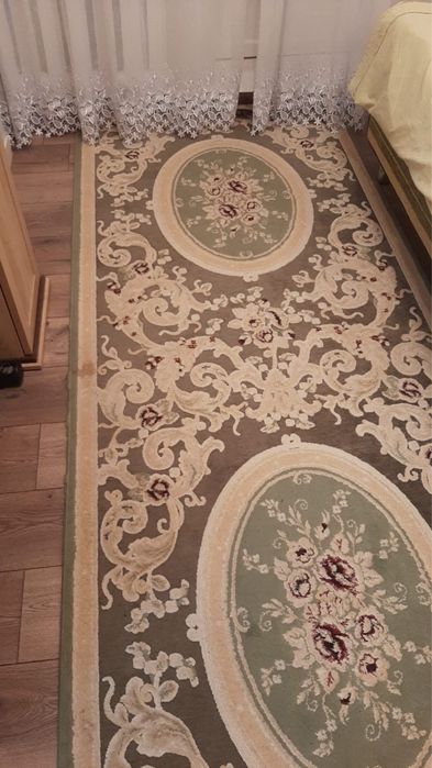 Продается ковер в отличном состояний