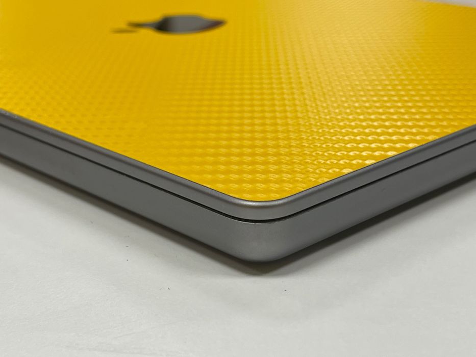 MacBook Pro 14'' M1  32GB RAM 512GB SSD