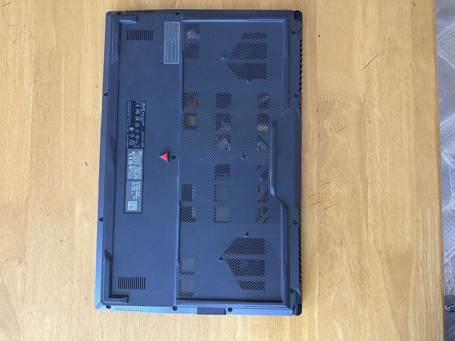 Геймърски лаптоп Asus TUF A17