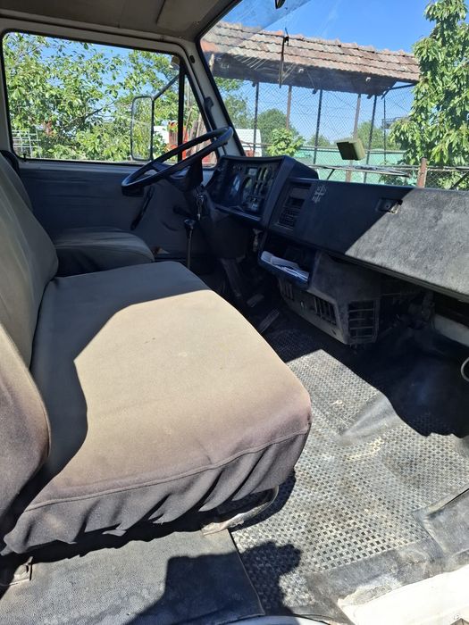Camion MAN 8100 basculabil an 1990