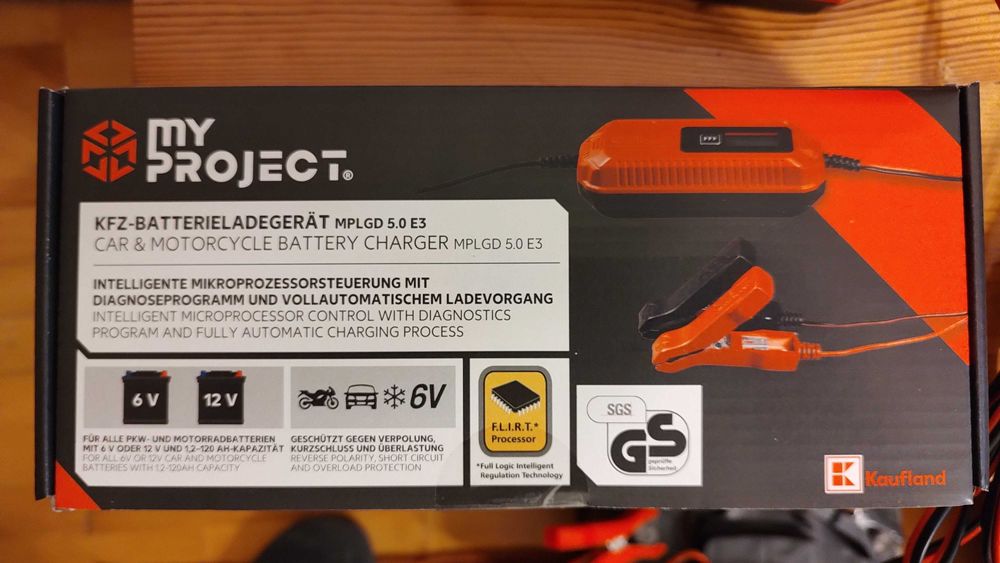 Интелигентно микропроцесорно зарядно за акумулатор 6-12 V, 5 A