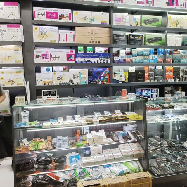 Скидка! Доставка!  Кронштейн для монитора  NB F -150 настейнный