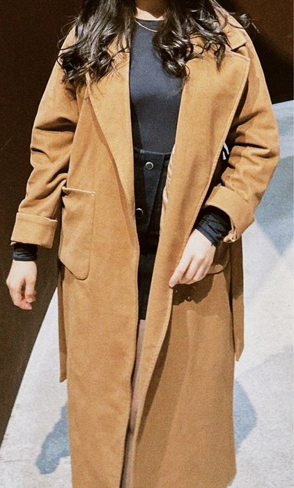 Пальто  красивое