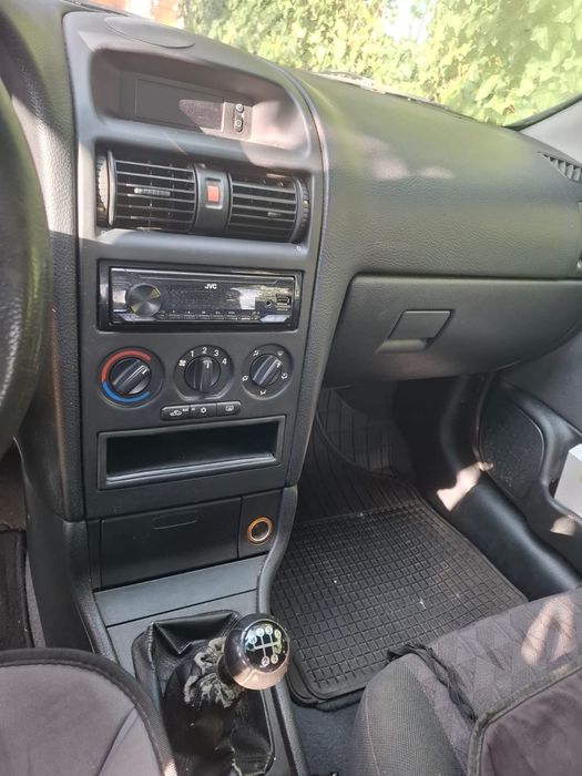 Astra G 1.6 benzina 2001