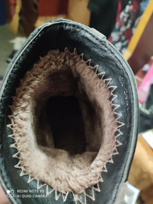 Продам сапоги угги для девочки