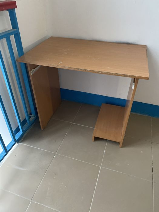 Стол компьютерный