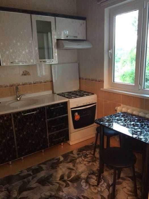 мост Текстиль, ул.Шота Руставели  2/2/4  46 м²