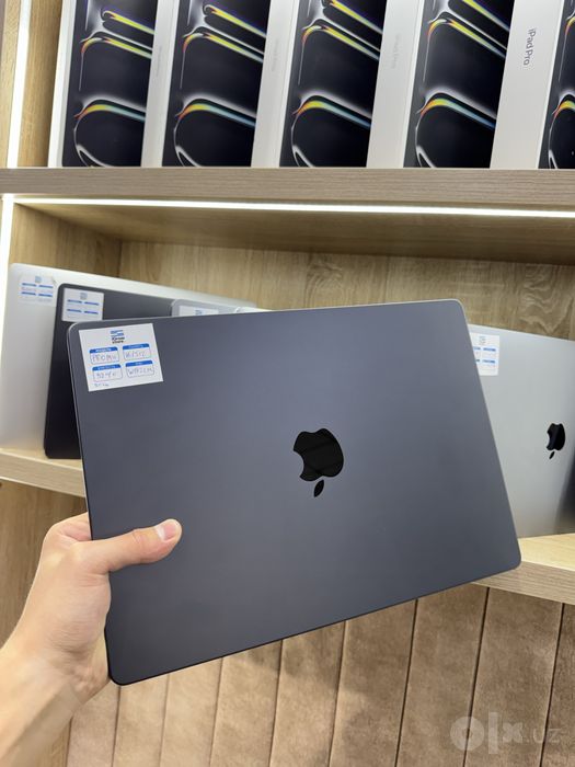 Macbook Pro m4 14-inch 16/512 Space black IDEAL 98%