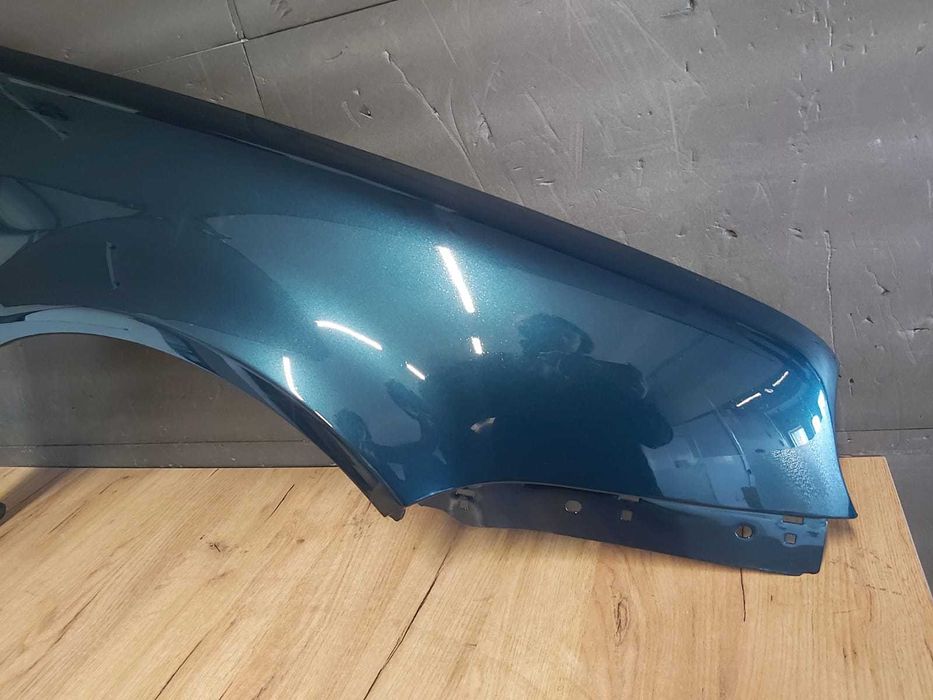 Aripa Fata Dreapta VW Golf 4/IV 1998-2004 (LC6X (Verde))