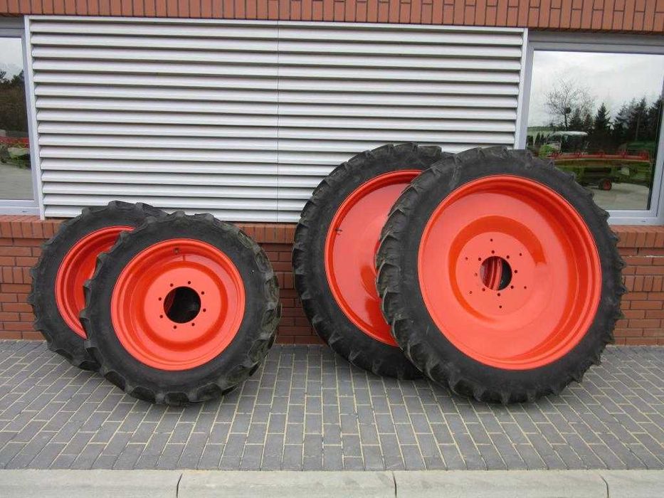 Roti inguste John Deere Claas Massey Ferguson Fendt New Holland, Deutz Fahr, Steyr Kubota McCormick Valtra Fiat Zetor