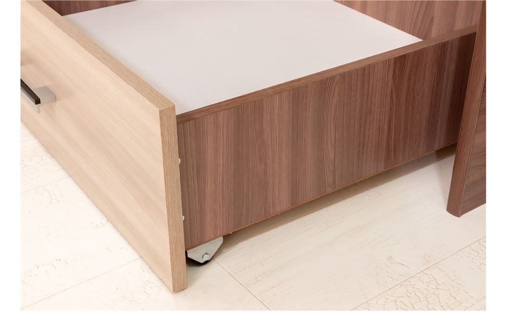 Двухярусная кровать со шкафом