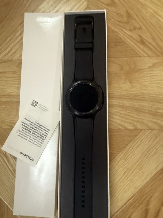 Продам смарт часы Samsung Galaxy Watch 4(46 mm).