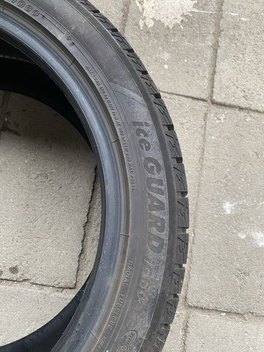 Комплект зимних шин yokohama