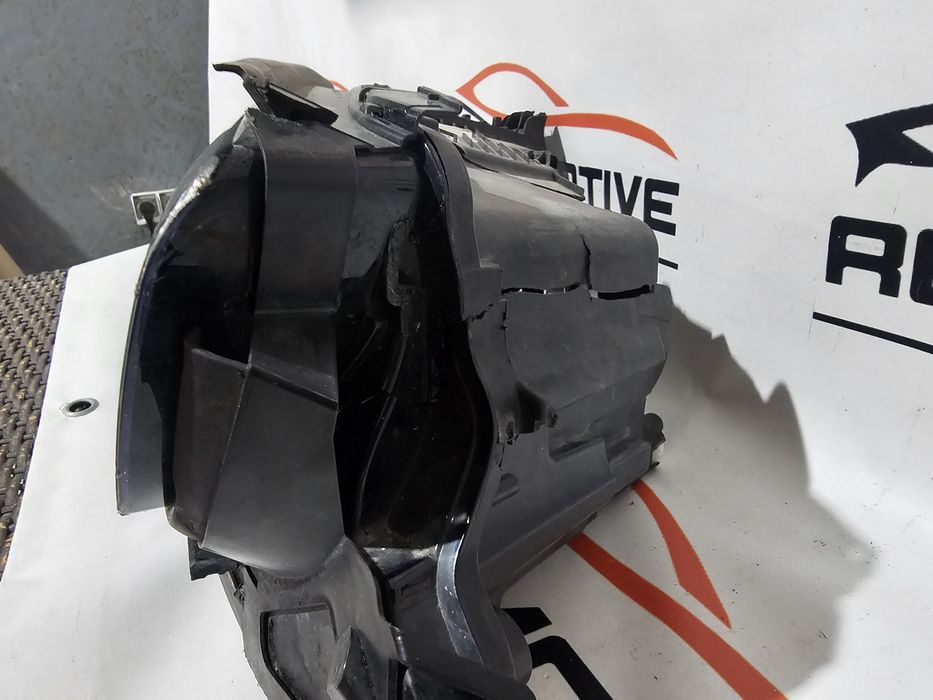 Far dreapta led Mercedes E Class W213 Facelift cod A2139069209 avariat