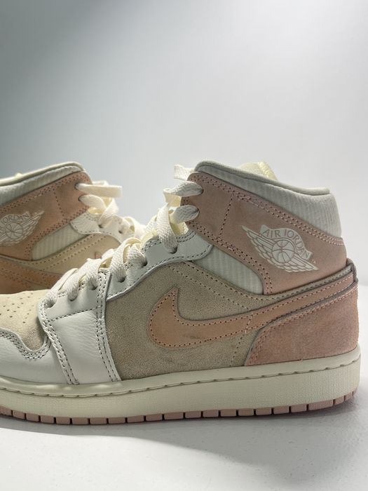 Jordan 1 MID SE Coconut milk