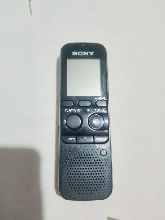 Диктафон Sony ICD-PX333