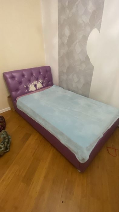 Кровать 1,5 спальная б/у.