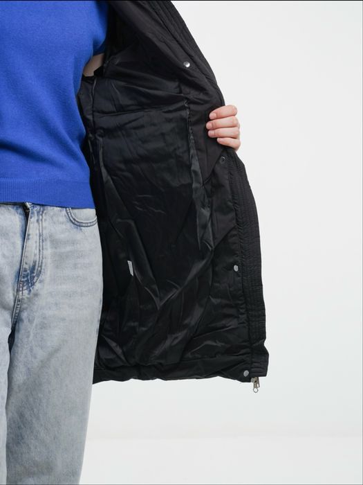 Продам женскую куртку