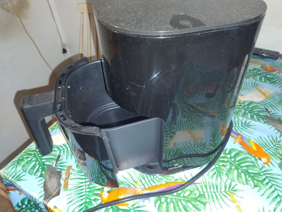 Vând friptoza cu aer